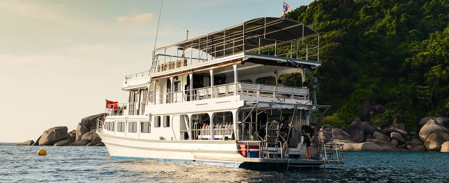 similan liveaboard near the island